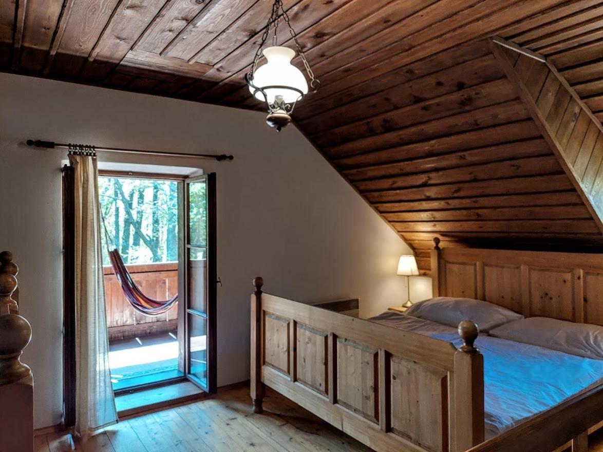 Apartmany Cerveny Dvur Chvalšiny Exterior foto
