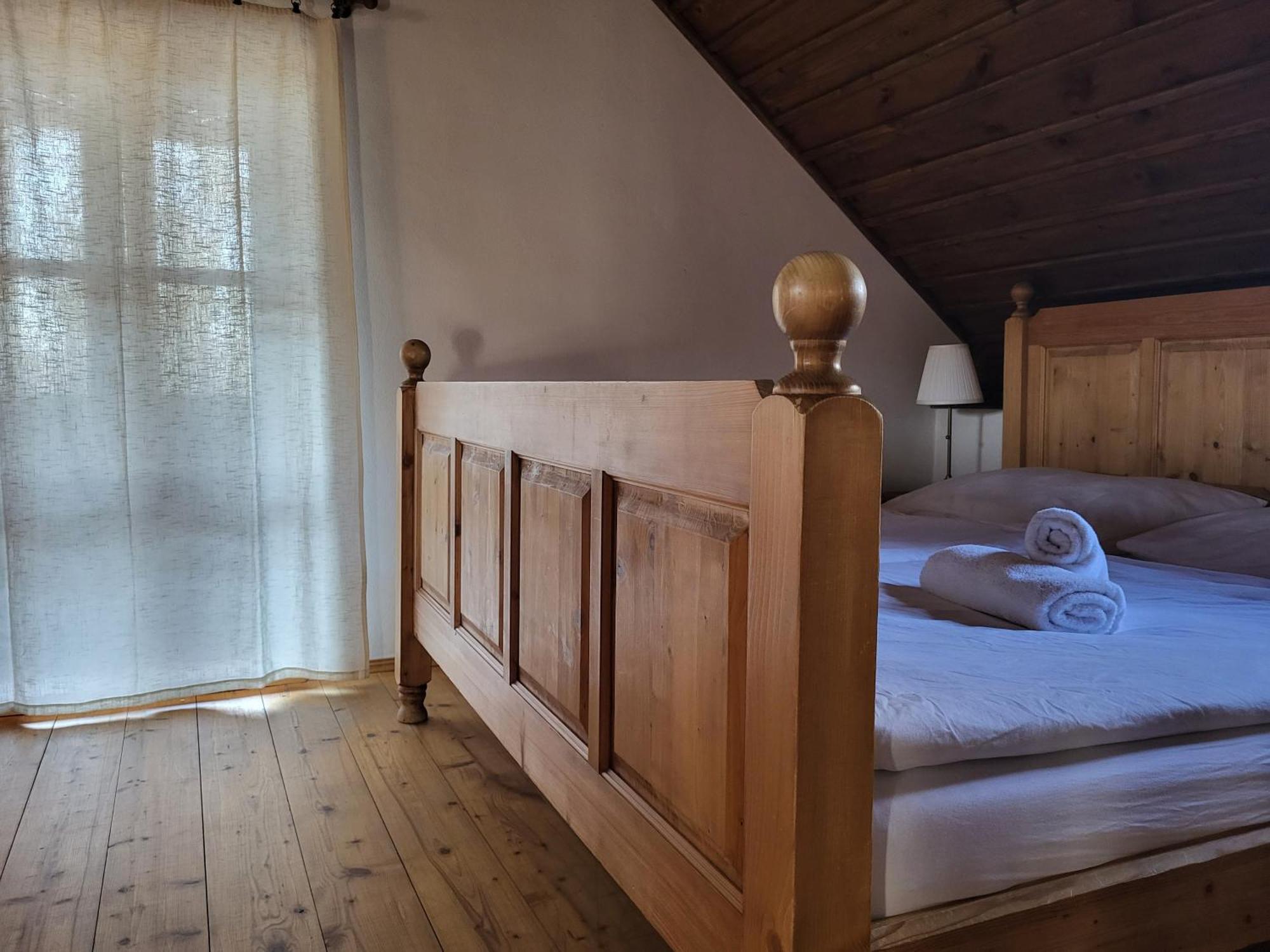 Apartmany Cerveny Dvur Chvalšiny Exterior foto